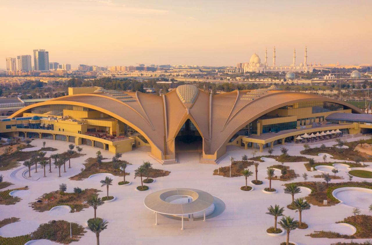 Erth Abu Dhabi Hotel Exterior photo