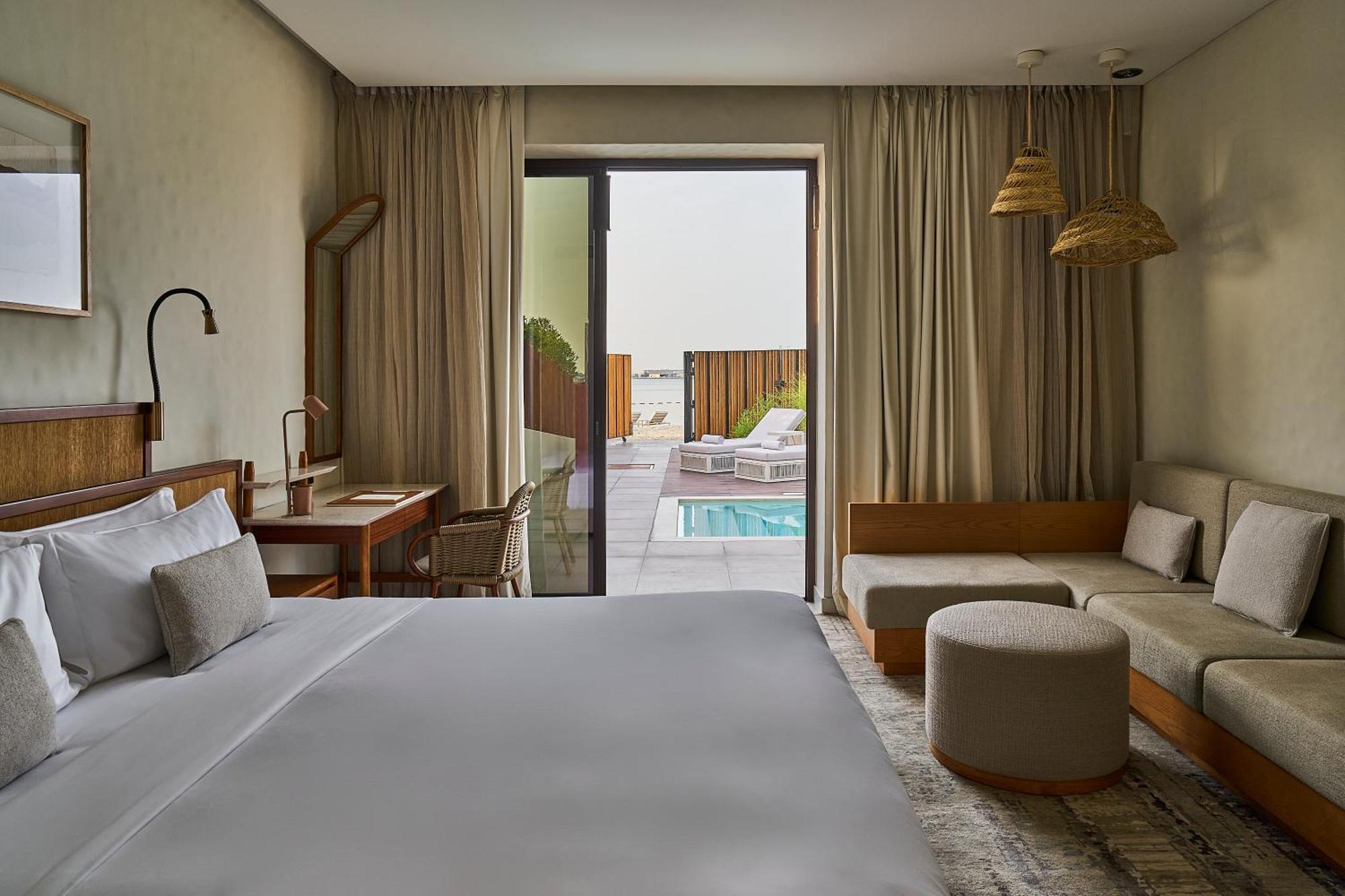 Erth Abu Dhabi Hotel Exterior photo