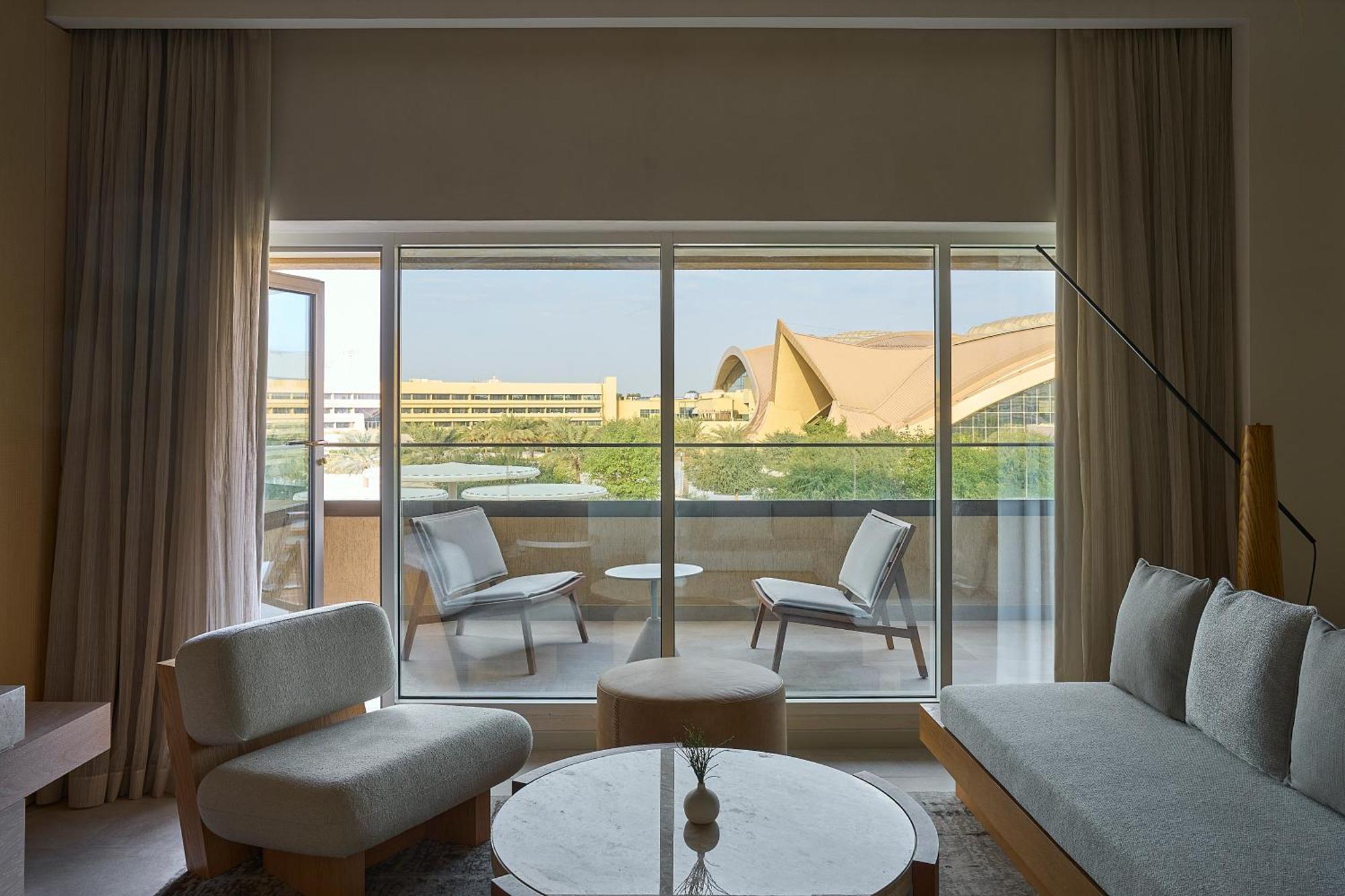 Erth Abu Dhabi Hotel Exterior photo