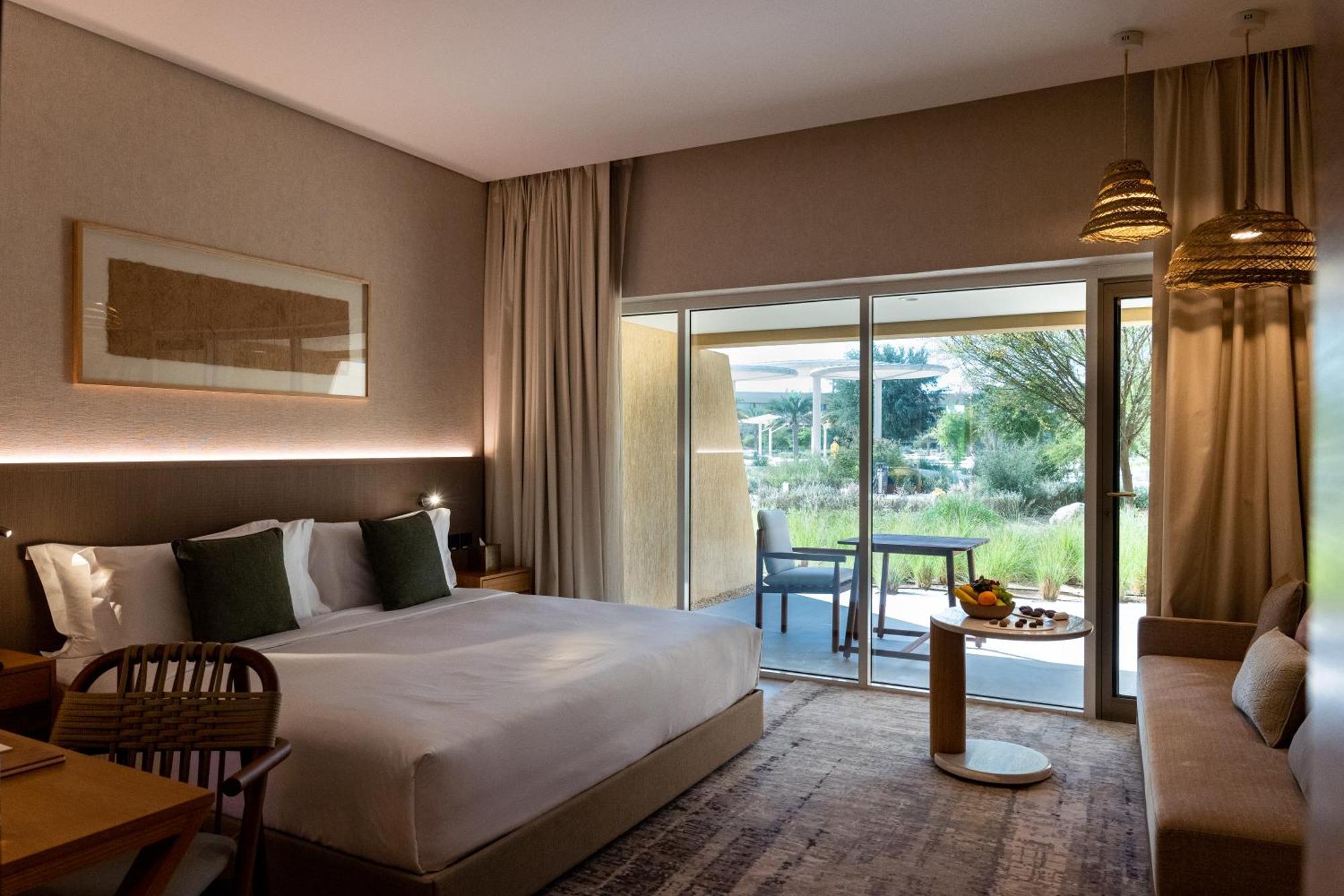 Erth Abu Dhabi Hotel Exterior photo